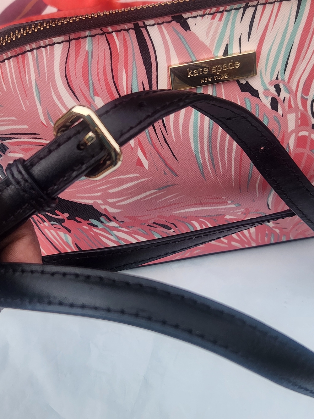 Kate Spade Pink and Black Feather Print Crossbody Bag W Kate Spade Bag Charm EUC - Picture 11 of 15